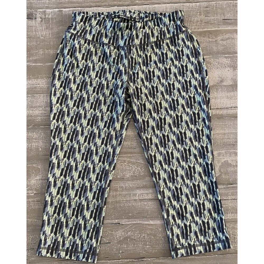 Danskin Now Athletic Pants Women's Size Small Fitted Cropped Tie Waist Pocket‎
